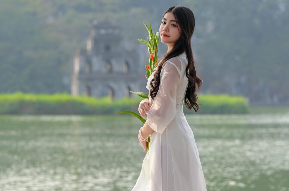 Địa điểm lý tưởng để chụp hình áo dài tại Hà Nội siêu đẹp