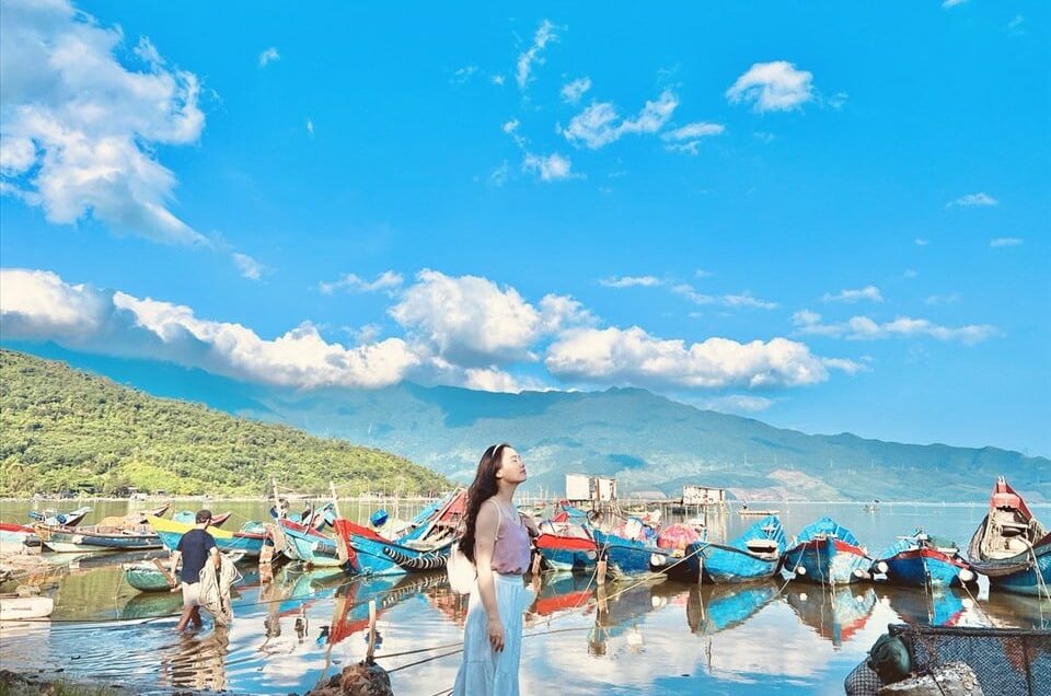 Top 10 tiệm cho thuê dịch vụ chụp hình tại Lăng Cô không thể bỏ qua