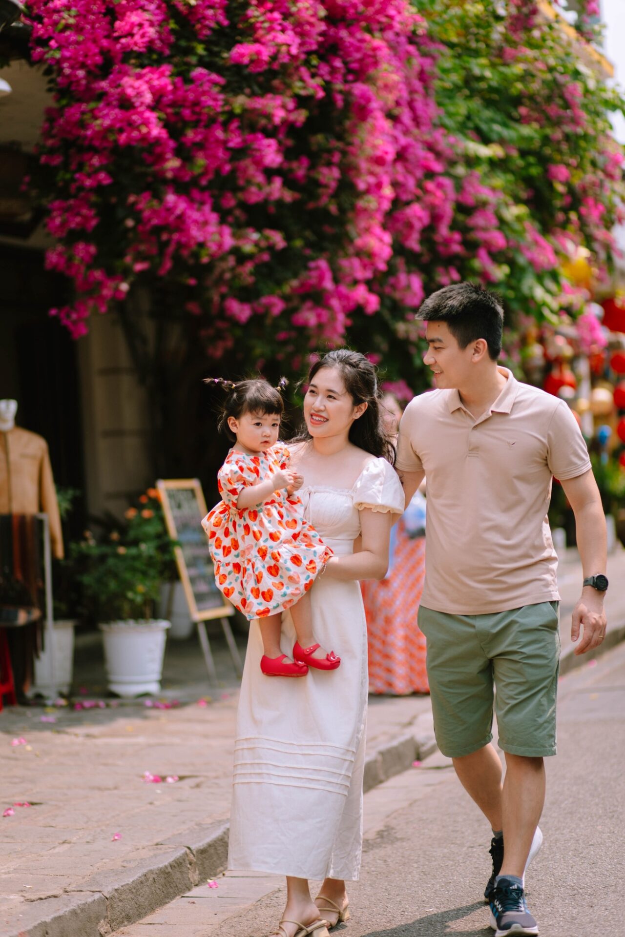 Cách chọn dịch vụ ghép ảnh gia đình tại Hội An đảm bảo chất lượng