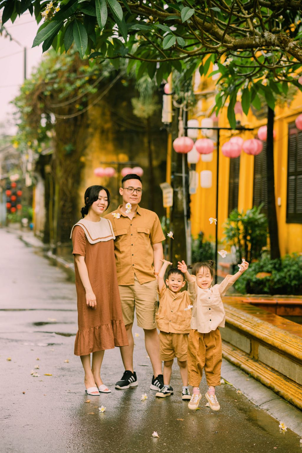 Cách chọn dịch vụ ghép ảnh gia đình tại Hội An đảm bảo chất lượng