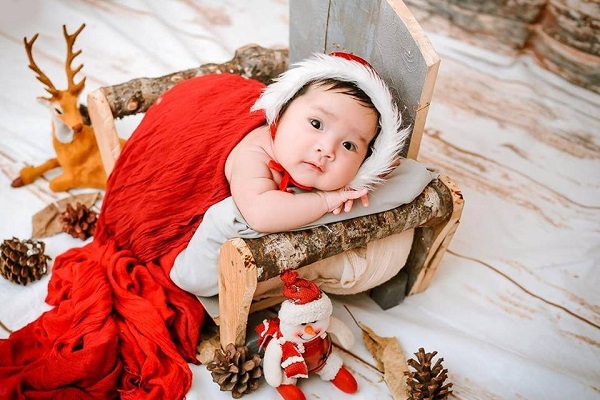 Gợi ý nhanh concept chụp ảnh noel cho trẻ em ngộ nghĩnh dễ thương