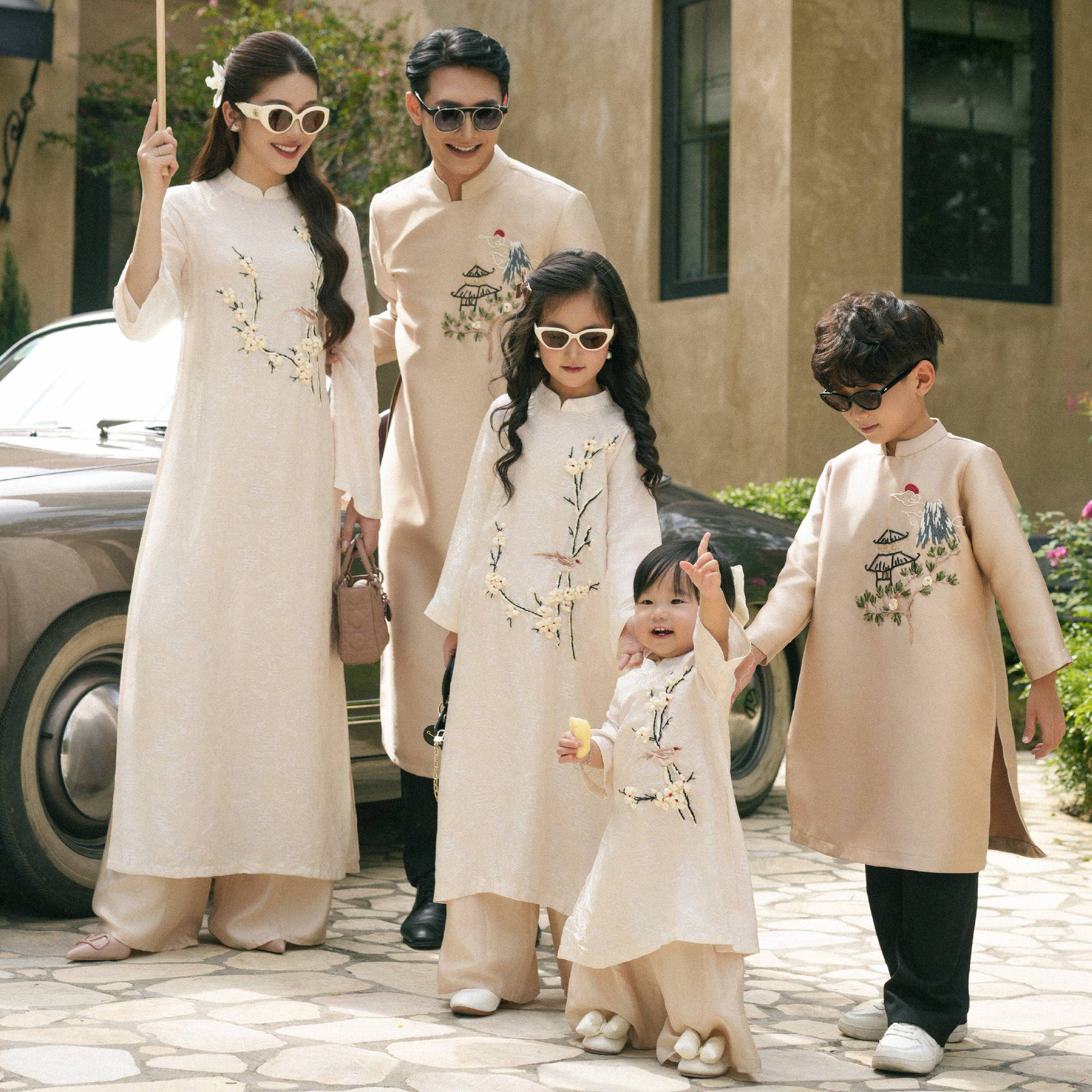 Báo giá chụp ảnh gia đình Tết 2026 tại Hà Nội mới nhất & chi tiết