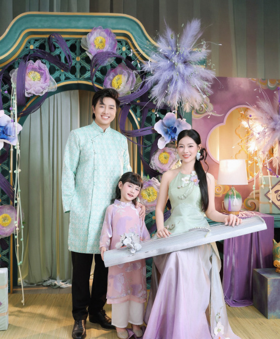 Báo giá chụp ảnh gia đình Tết 2026 tại Hà Nội mới nhất & chi tiết