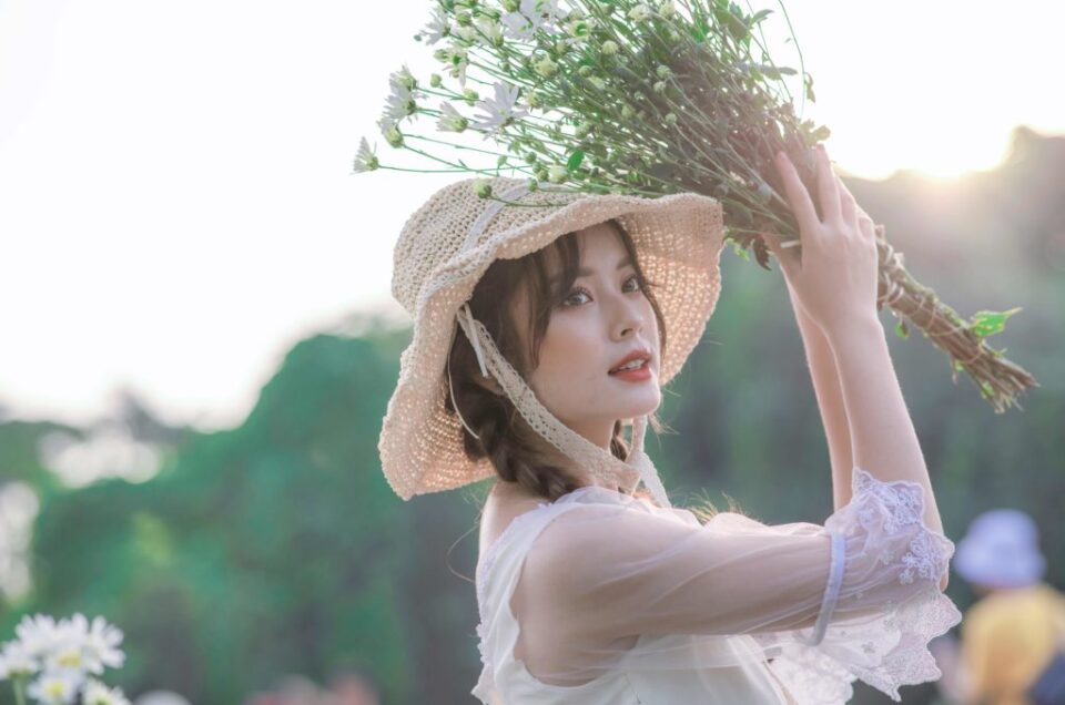 Chụp ảnh chân dung ngoại cảnh: Mẹo chọn background và ánh sáng