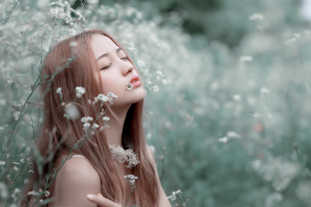 Chụp ảnh chân dung ngoại cảnh: Mẹo chọn background và ánh sáng