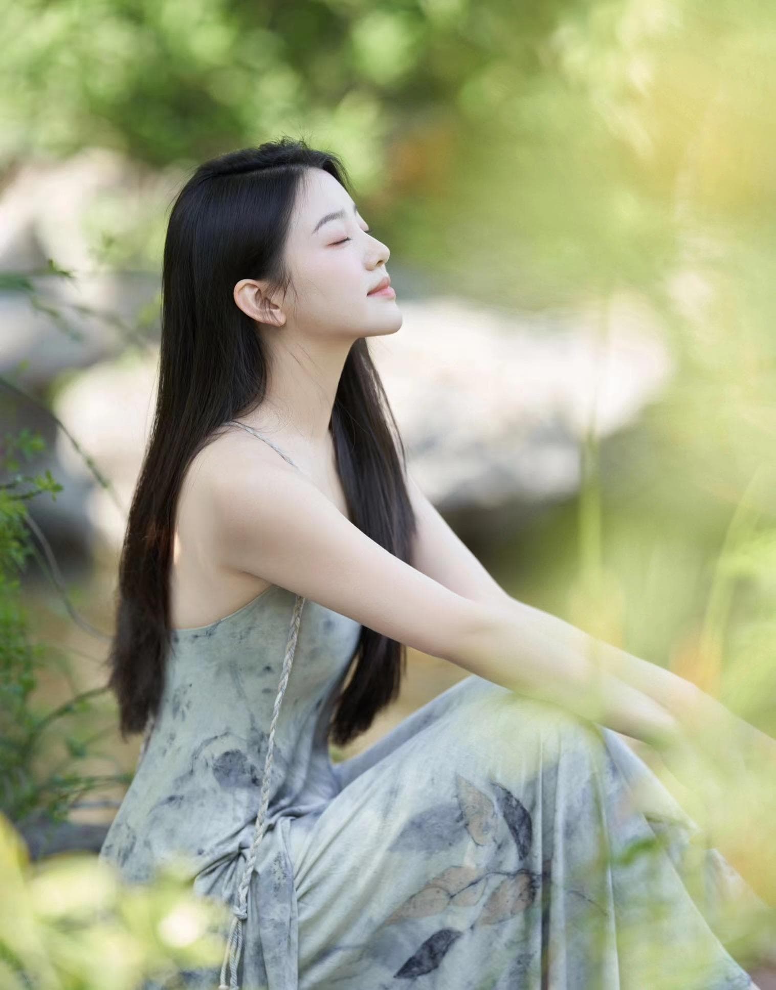 Chụp ảnh chân dung ngoại cảnh: Mẹo chọn background và ánh sáng