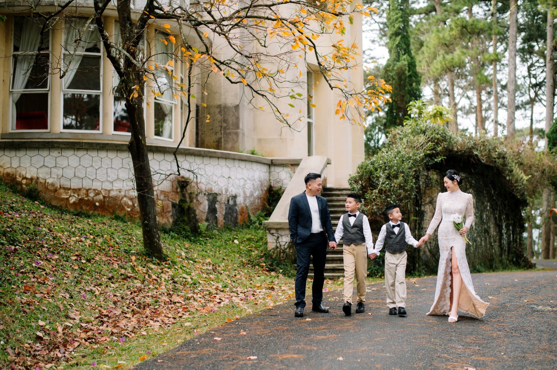 Studio chụp ảnh kỷ niệm ngày cưới 2026 ở Hà Nội đẹp & uy tín Studio chụp ảnh kỷ niệm ngày cưới 2026 ở Hà Nội đẹp & uy tín