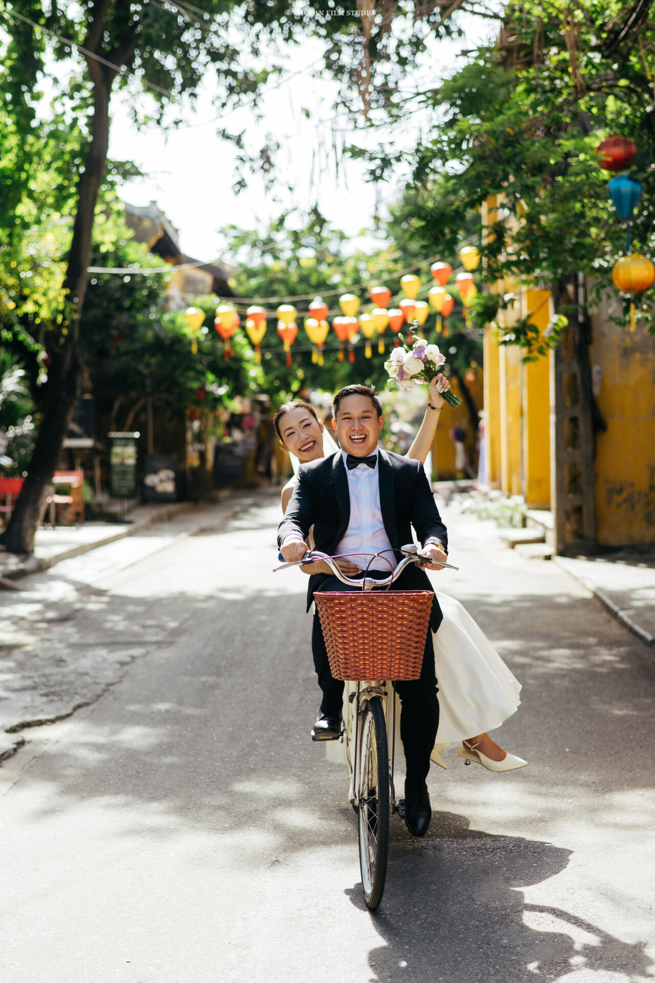 Dịch vụ du lịch kết hợp chụp ảnh cưới 2026 trọn gói – giá tốt